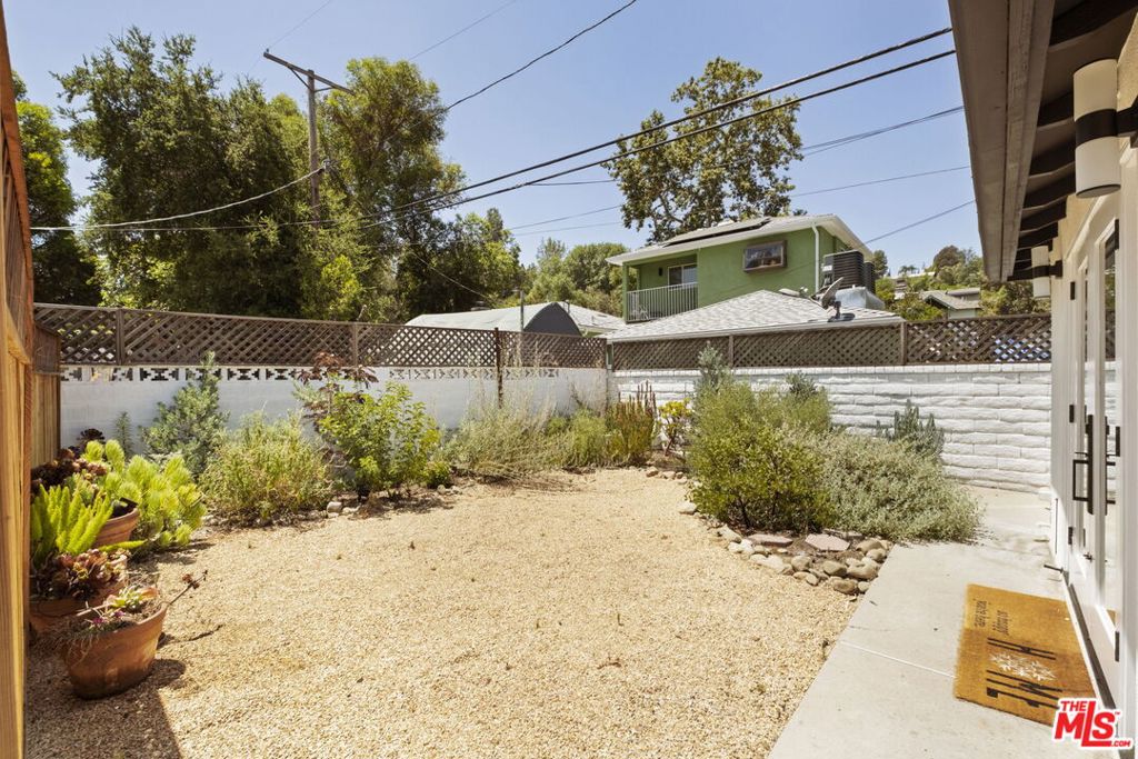 5063 Canoga Avenue Property Photo 34
