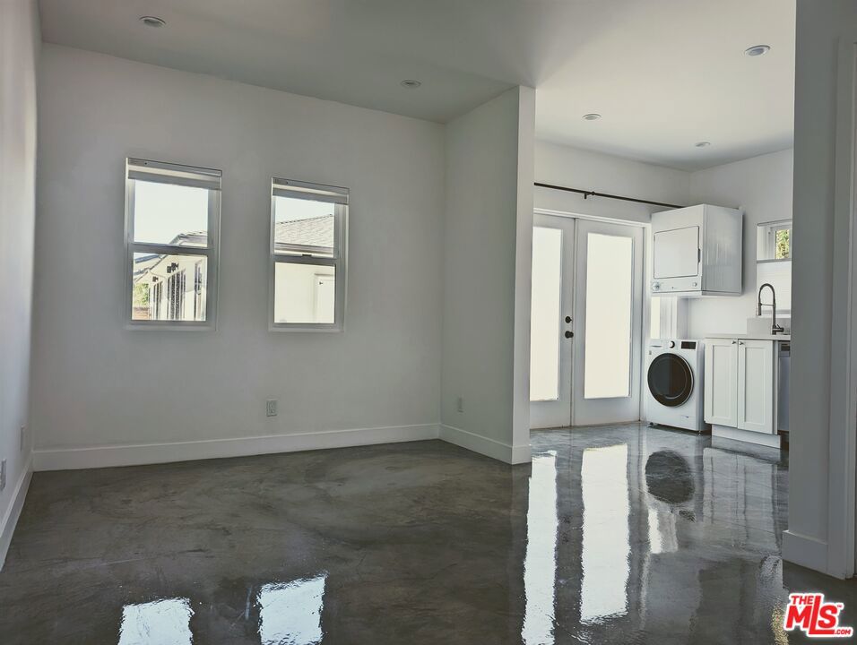 1731 Franklin Street 4 Property Photo 1