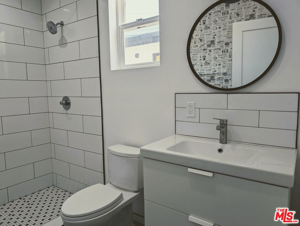1731 Franklin Street 4 Property Photo 7