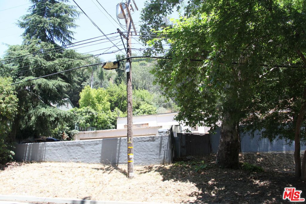 2534 Benedict Canyon Drive Property Photo 27