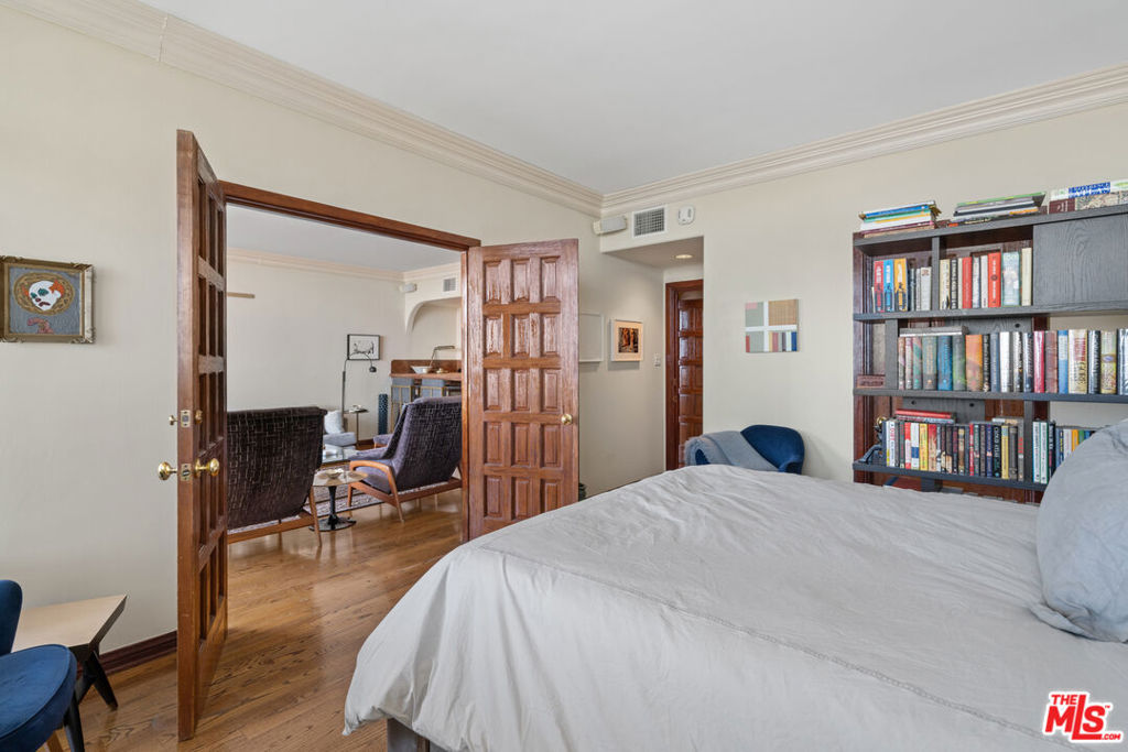 8787 Shoreham Drive 1210 Property Photo 15
