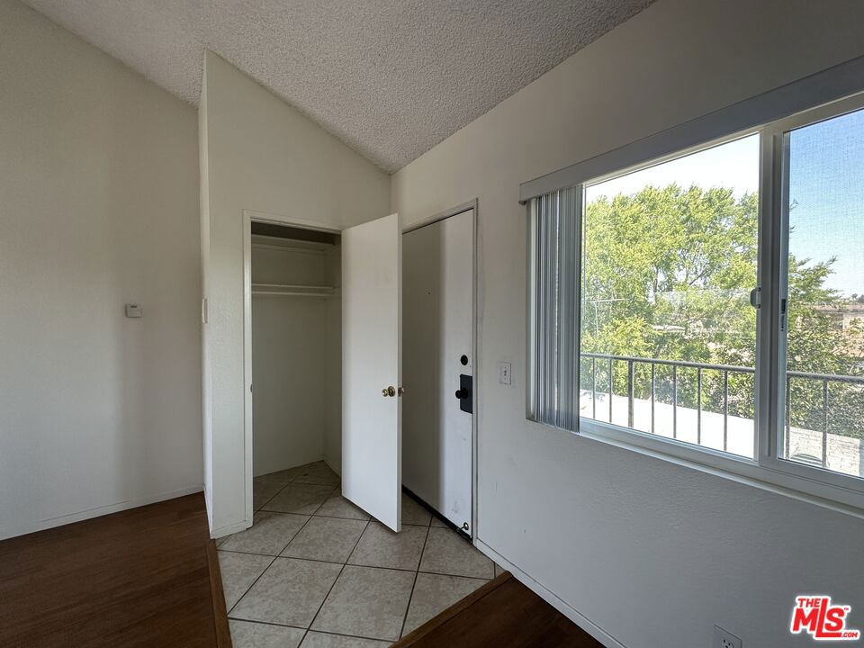 1108 Termino Avenue Property Photo 2