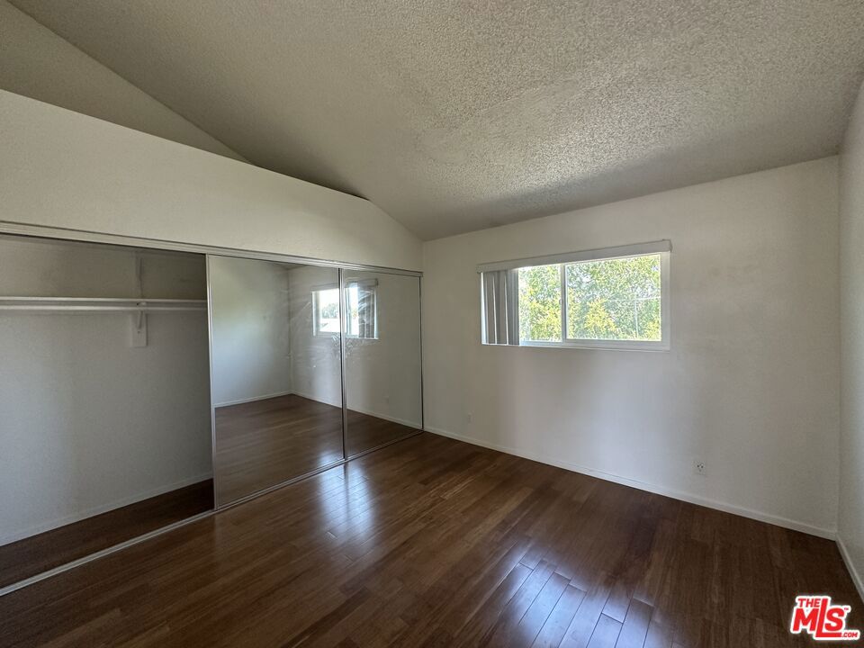 1108 Termino Avenue Property Photo 6