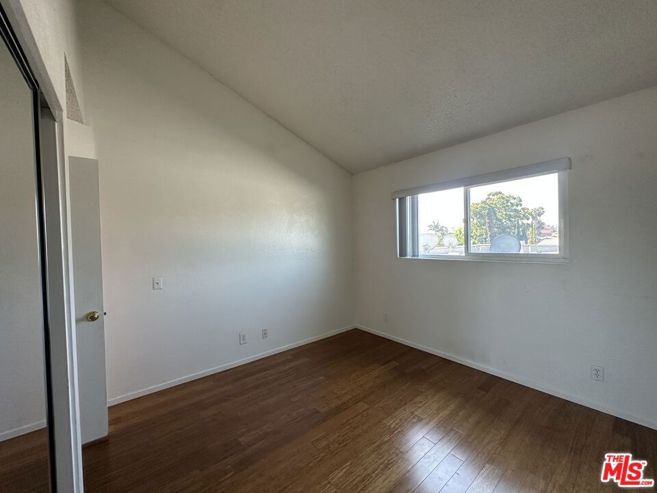 1108 Termino Avenue Property Photo 8