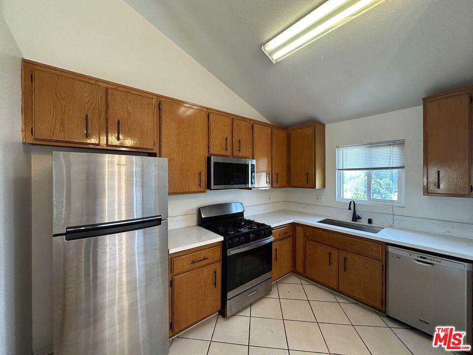 1108 Termino Avenue Property Photo 12