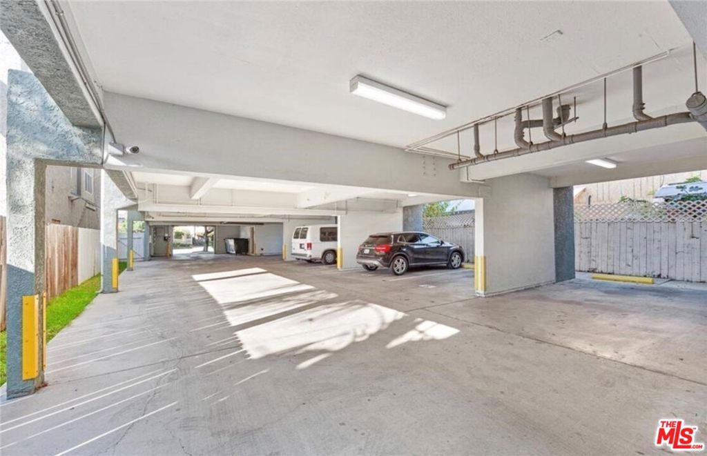 1108 Termino Avenue Property Photo 15