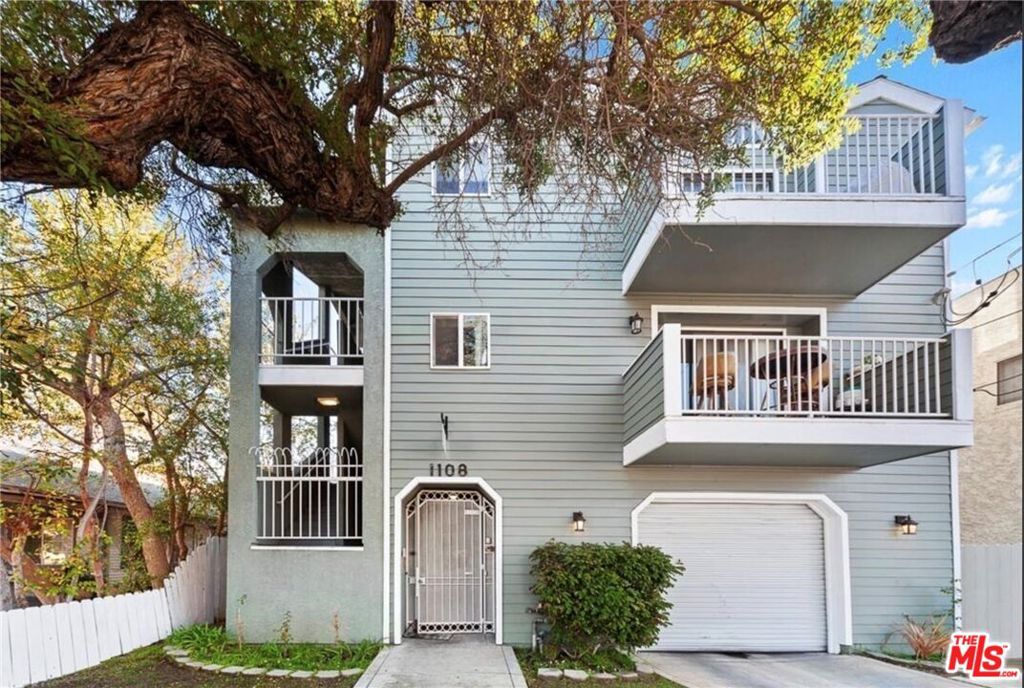 1108 Termino Avenue Property Photo 16
