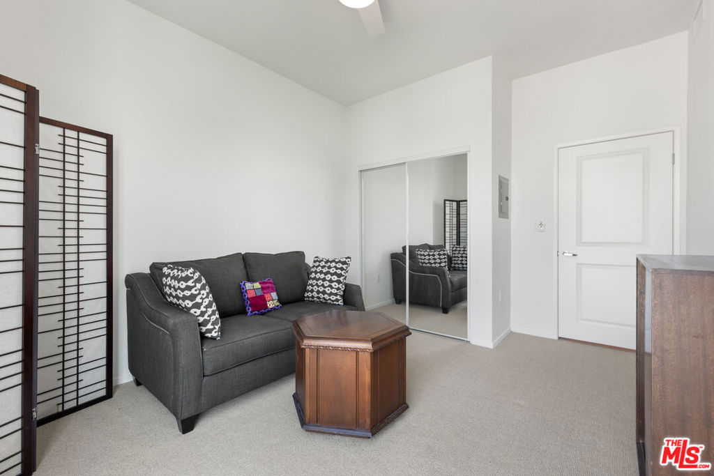 267 S San Pedro Street 616 Property Photo 22
