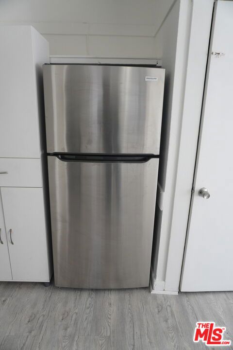 3962 1/4 S Hobart Boulevard Property Photo 8