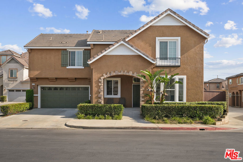 3692 W Chapman Lane Property Photo 1