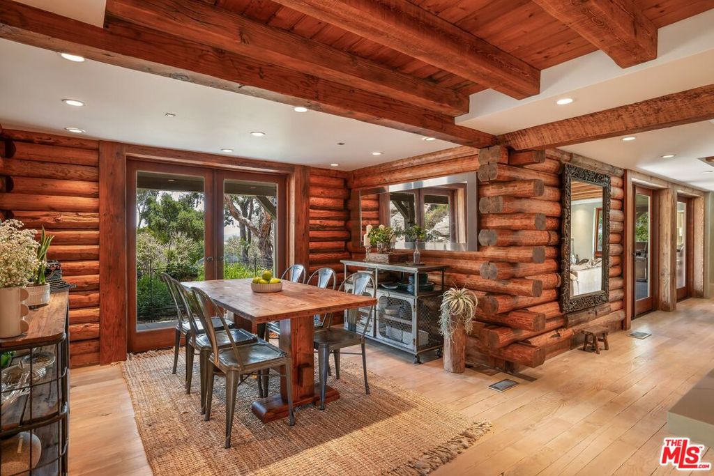 7336 Studio Road Property Photo 10