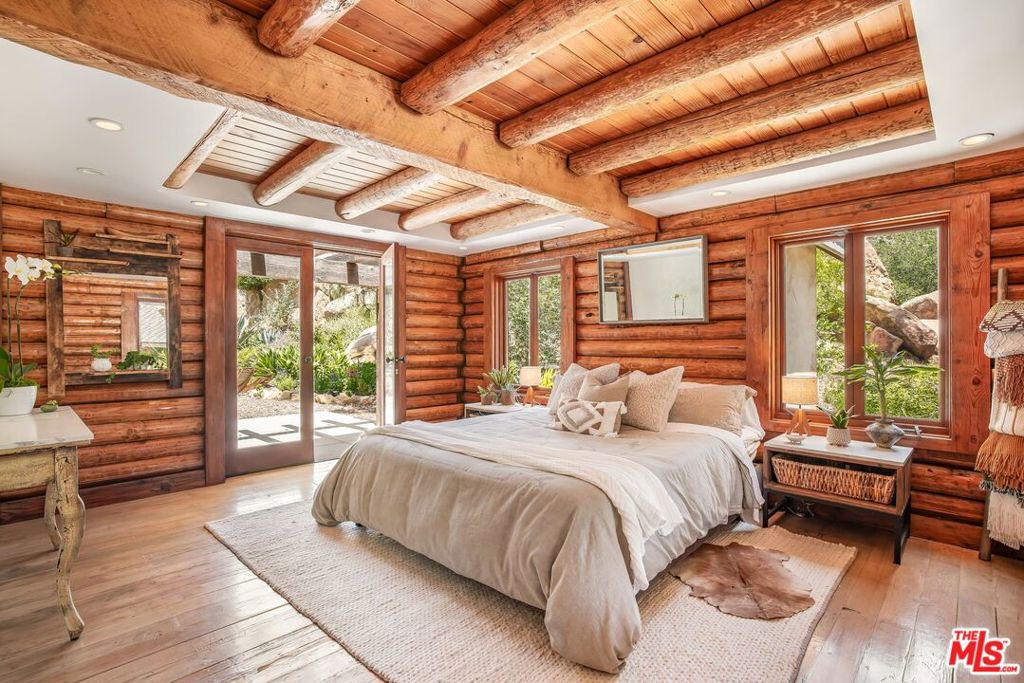 7336 Studio Road Property Photo 23