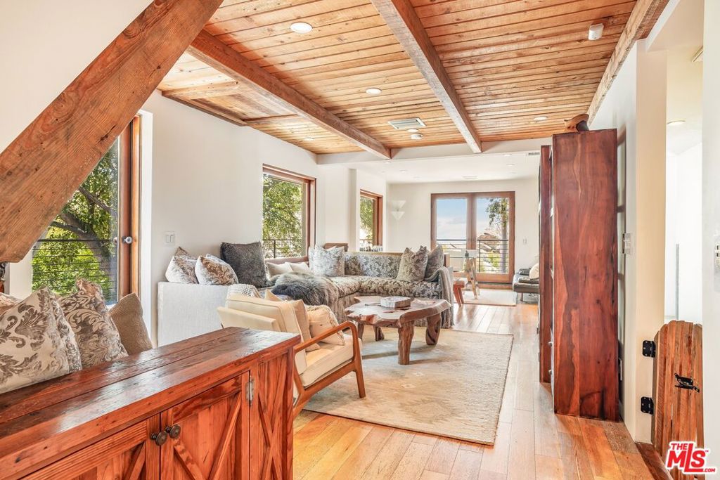 7336 Studio Road Property Photo 27