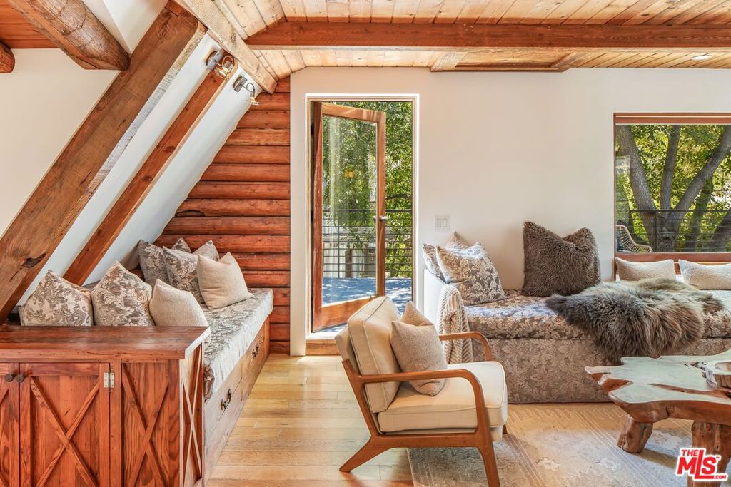 7336 Studio Road Property Photo 28
