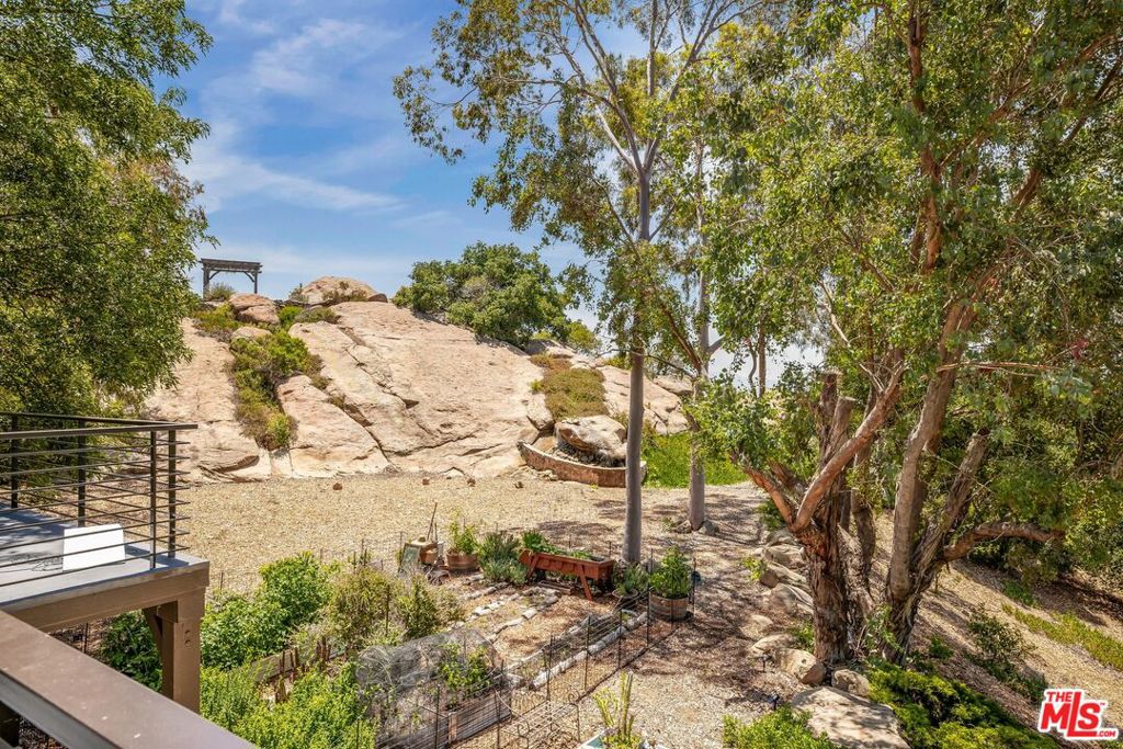 7336 Studio Road Property Photo 31