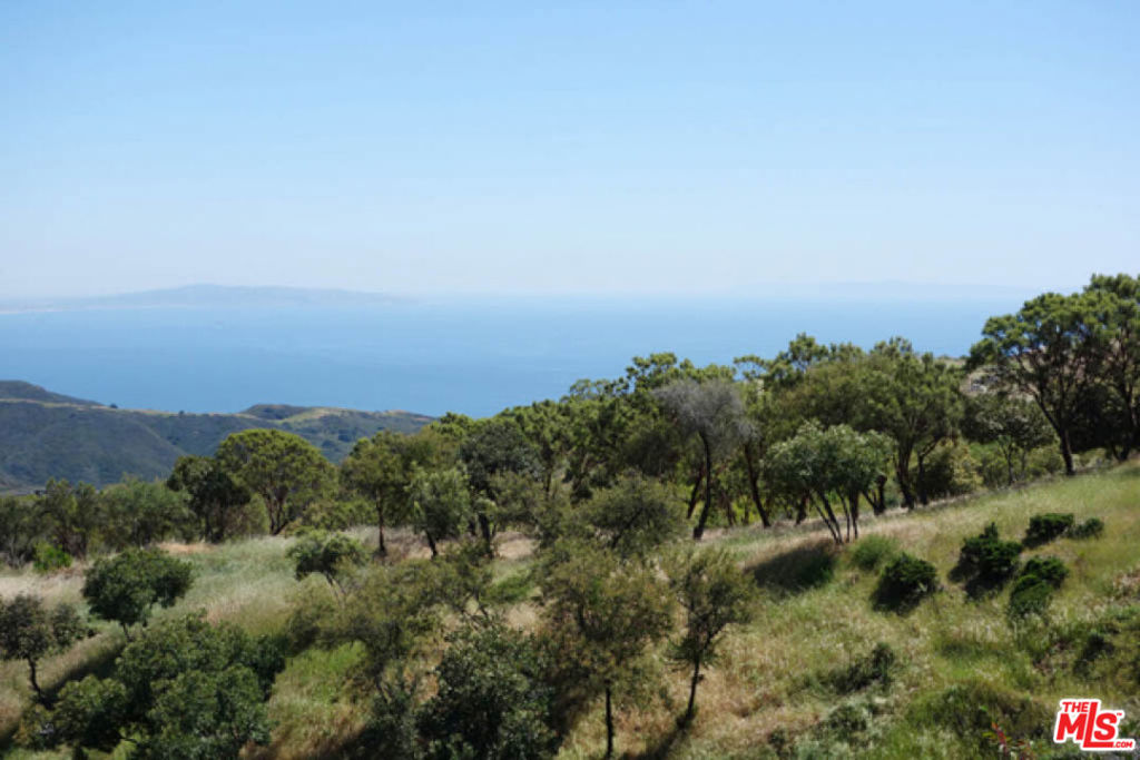 524 Moonrise Property Photo 1