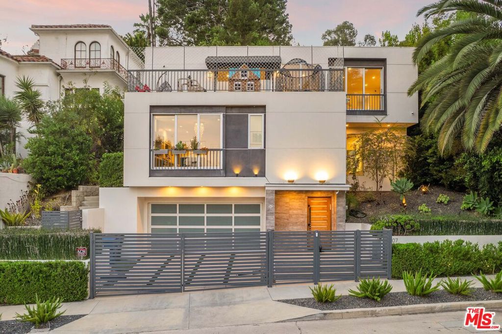 6607 Cahuenga Terrace Property Photo 1