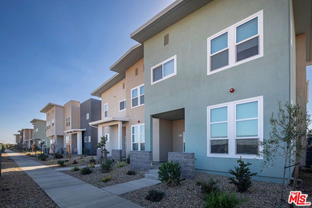 805 Ashwood Lane Property Photo 4