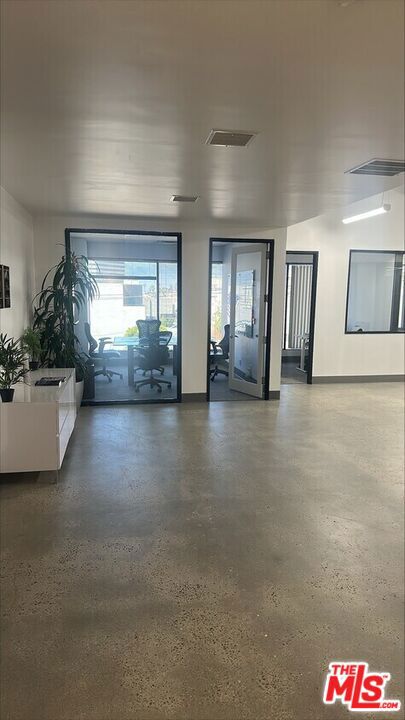 11859 Wilshire Boulevard 400 Property Photo 11