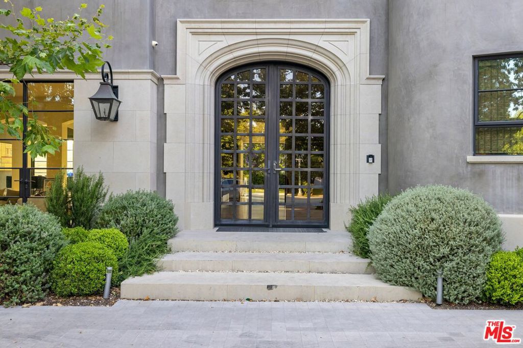 3396 Stone Ridge Lane Property Photo 2