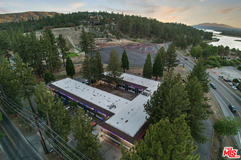 42899 Big Bear Boulevard Property Photo 4