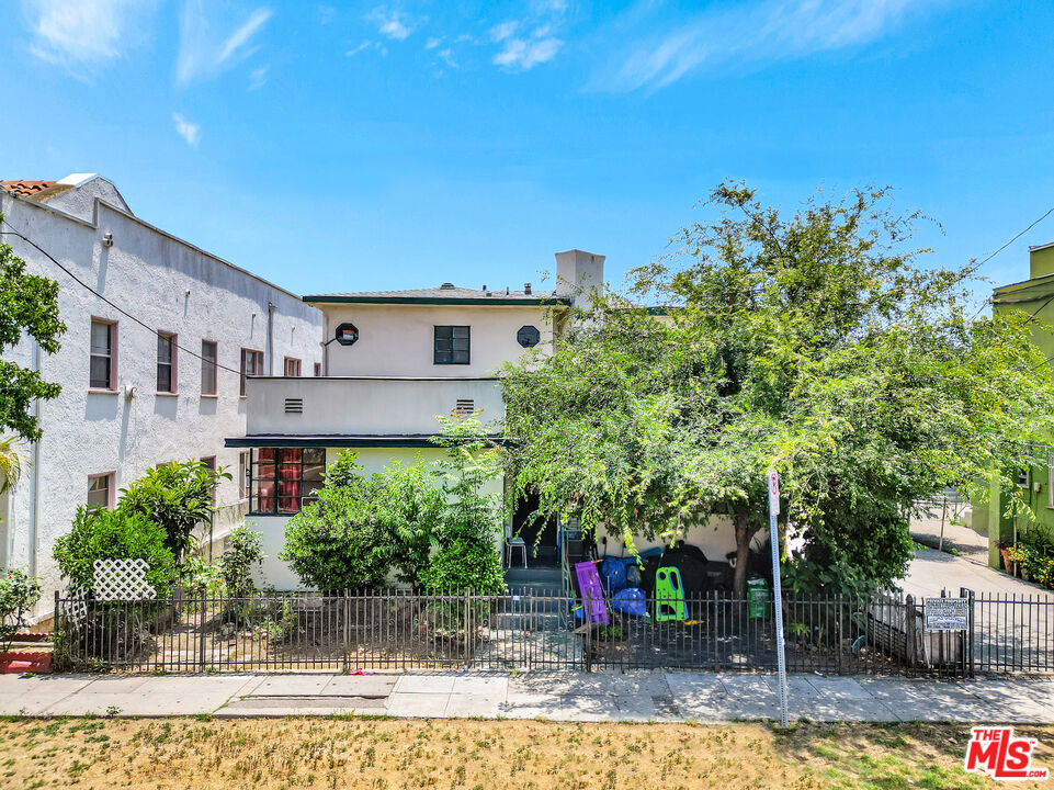 4412 Lockwood Avenue Property Photo 3