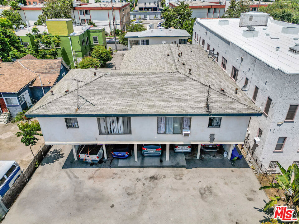4412 Lockwood Avenue Property Photo 12