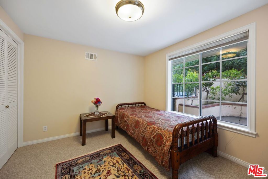 2431 Benedict Canyon Drive Property Photo 43