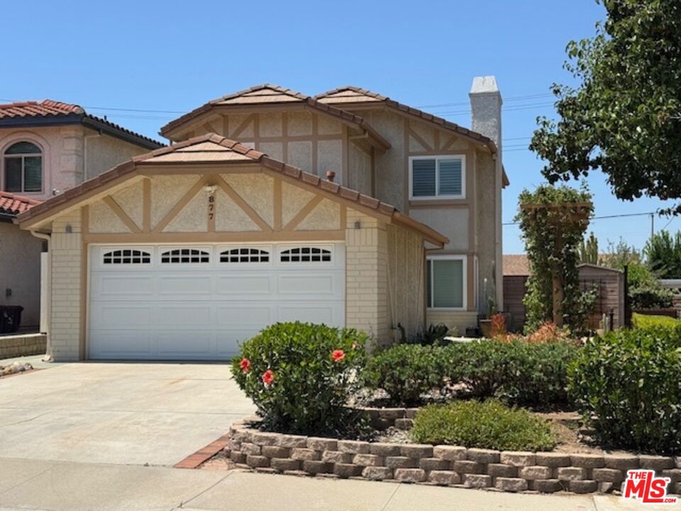 877 Chelsea Court Property Photo 1