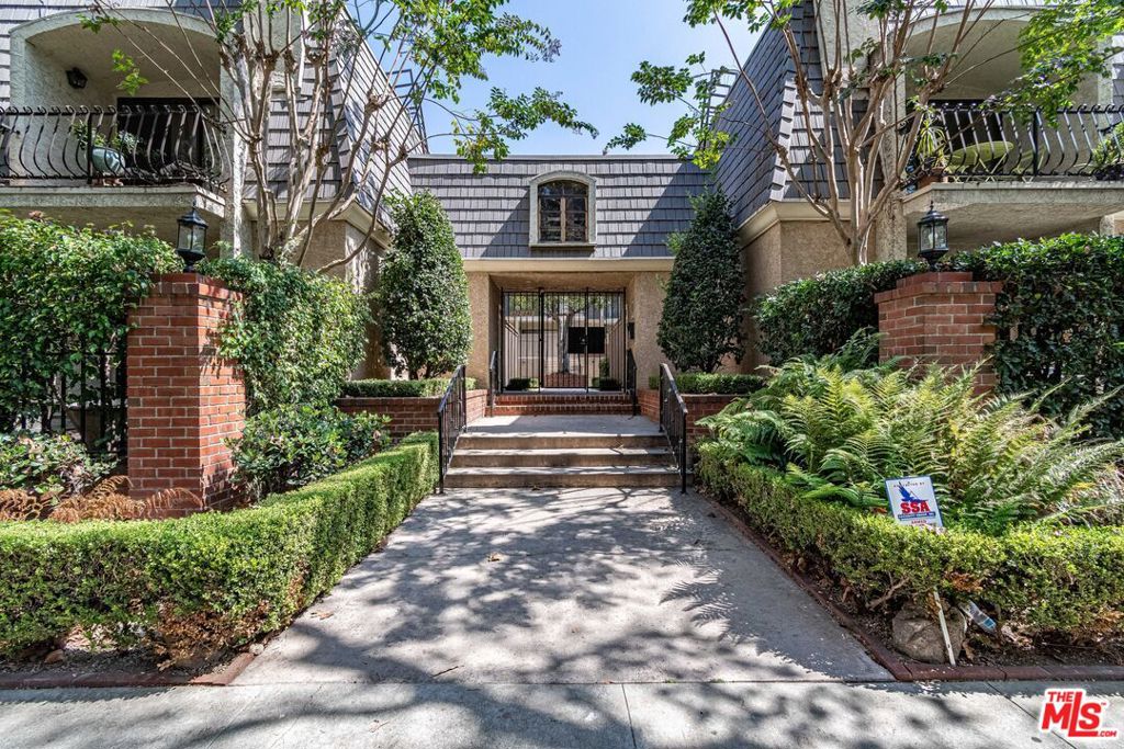 624 Wilcox Avenue 1/2