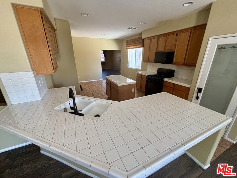 11670 Villa Street Property Photo 6