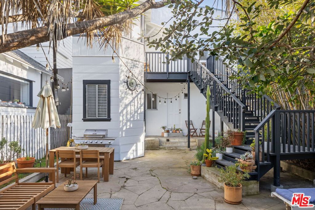 30 24th Place Property Photo 1