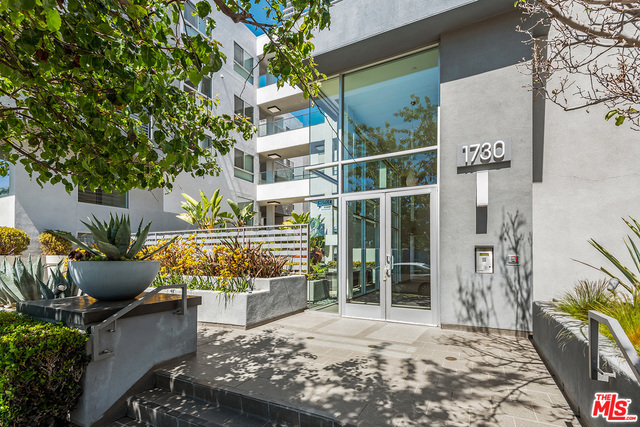 1730 Sawtelle Boulevard 206 Property Photo 1