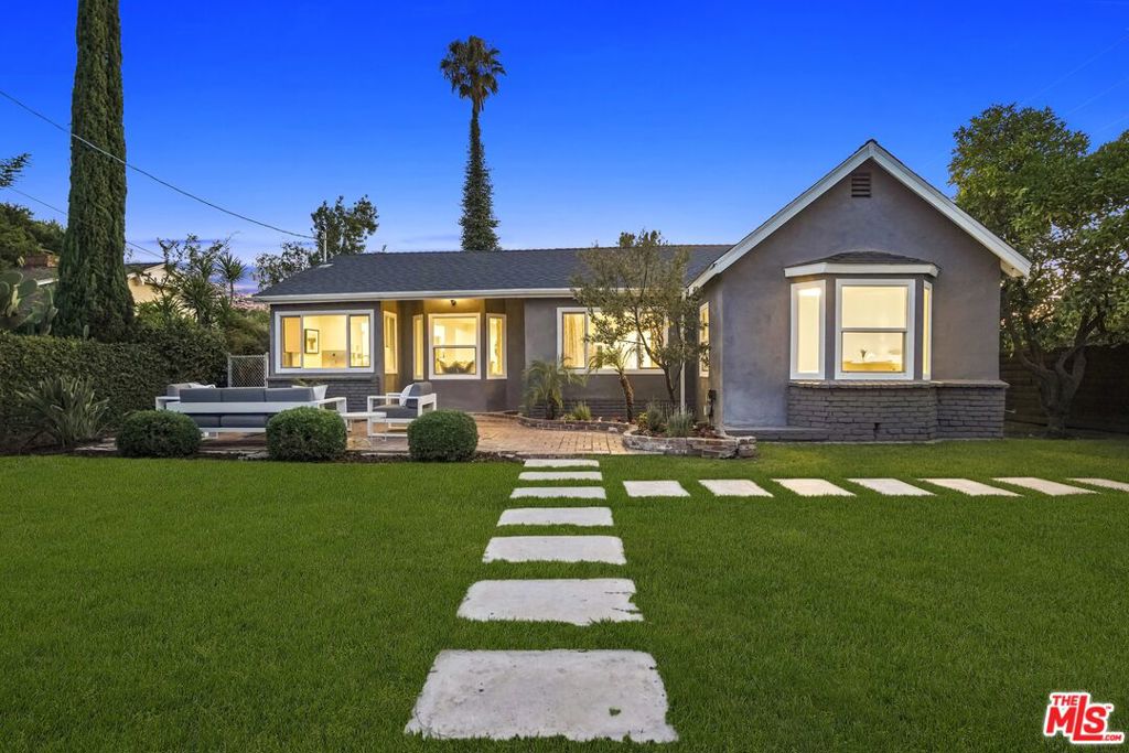 11708 Huston Street Property Photo 1