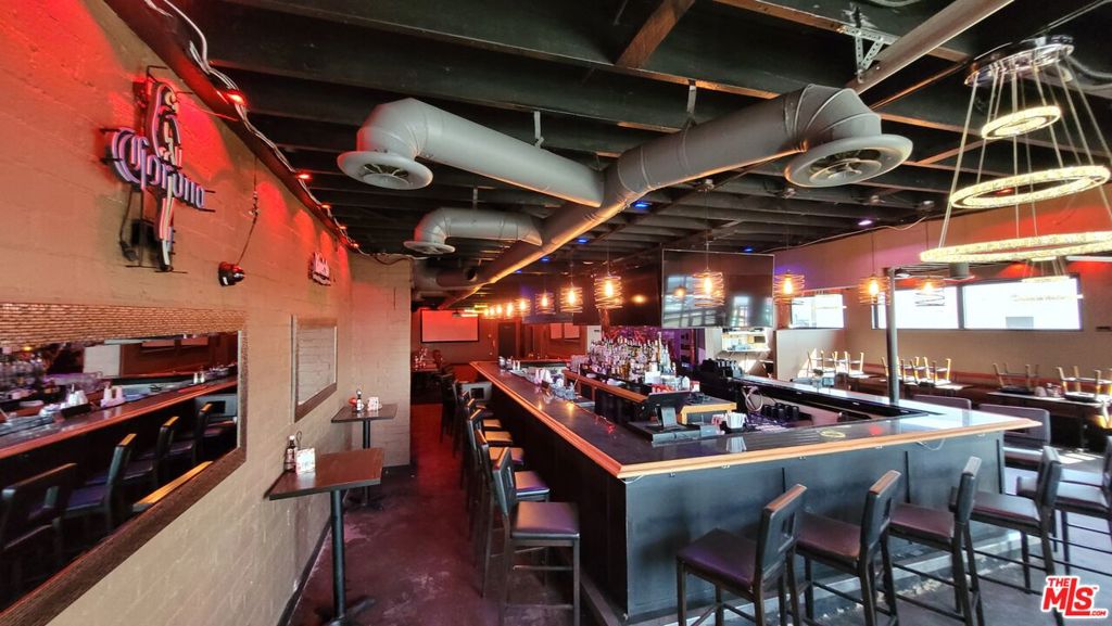 13484 W Washington Boulevard Property Photo 3