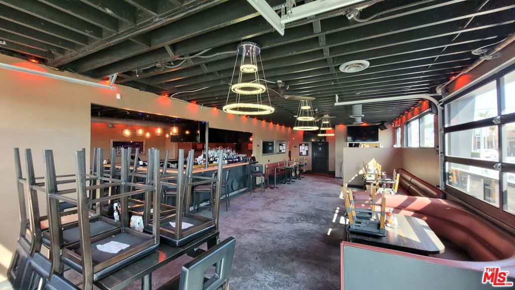 13484 W Washington Boulevard Property Photo 4