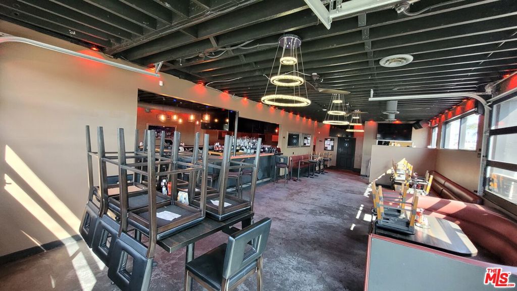 13484 W Washington Boulevard Property Photo 5