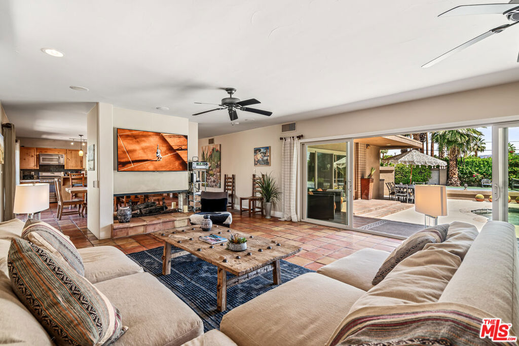 74550 Old Prospector Trail Property Photo 6