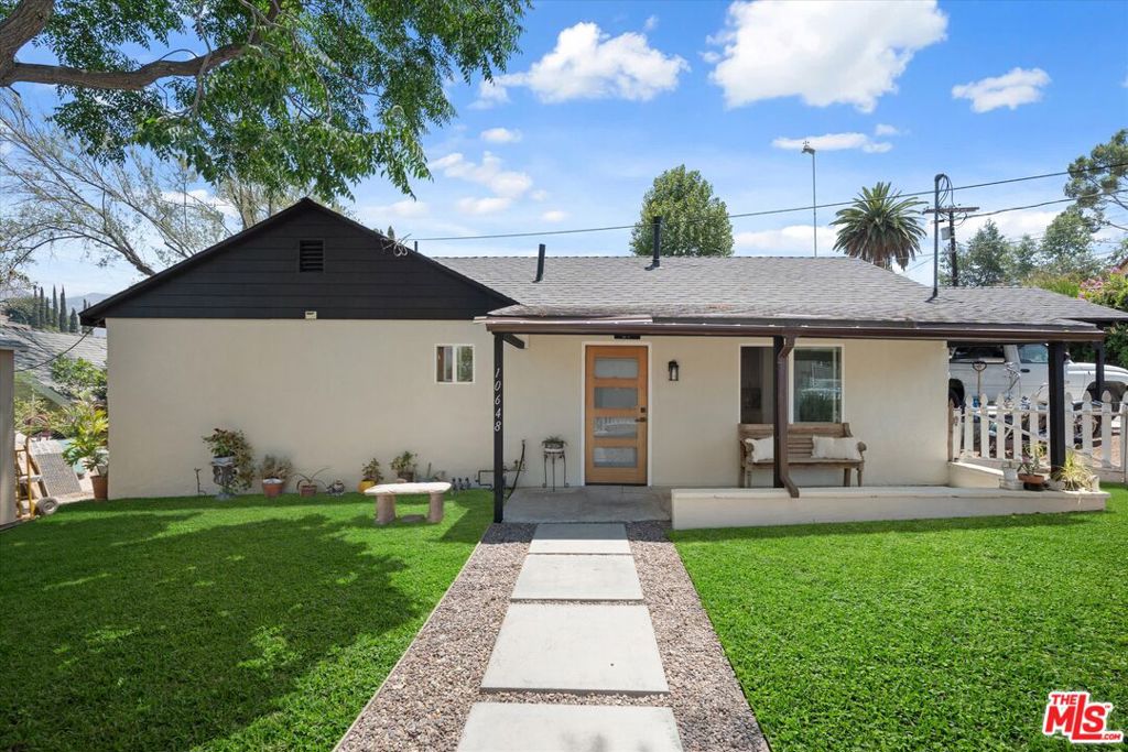 10648 Franlie Drive Property Photo 1
