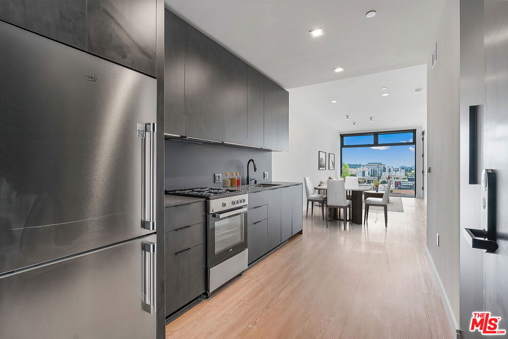 3688 Overland Avenue 722 Property Photo 2