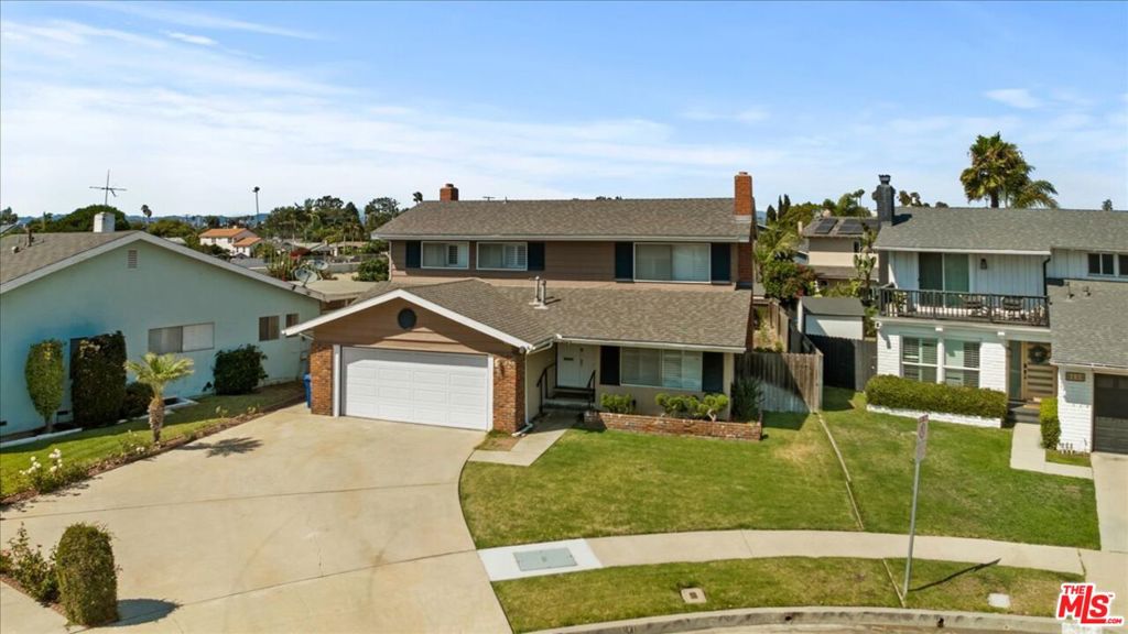 5104 Lindblade Drive Property Photo 1