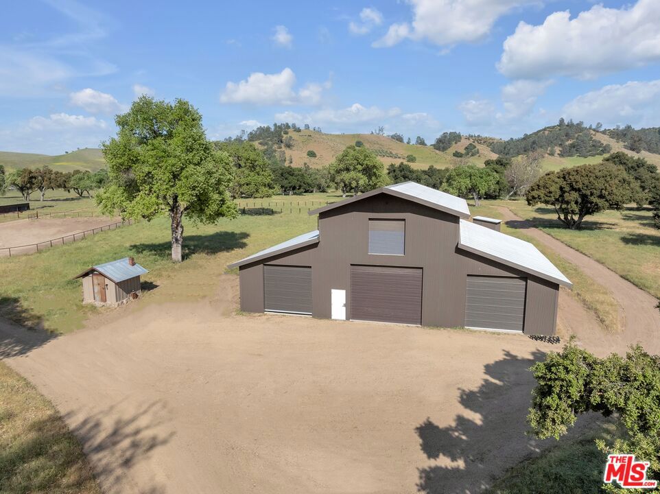 770 Limekiln Road Property Photo 6