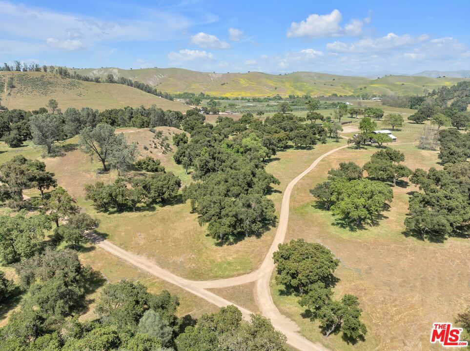 770 Limekiln Road Property Photo 7