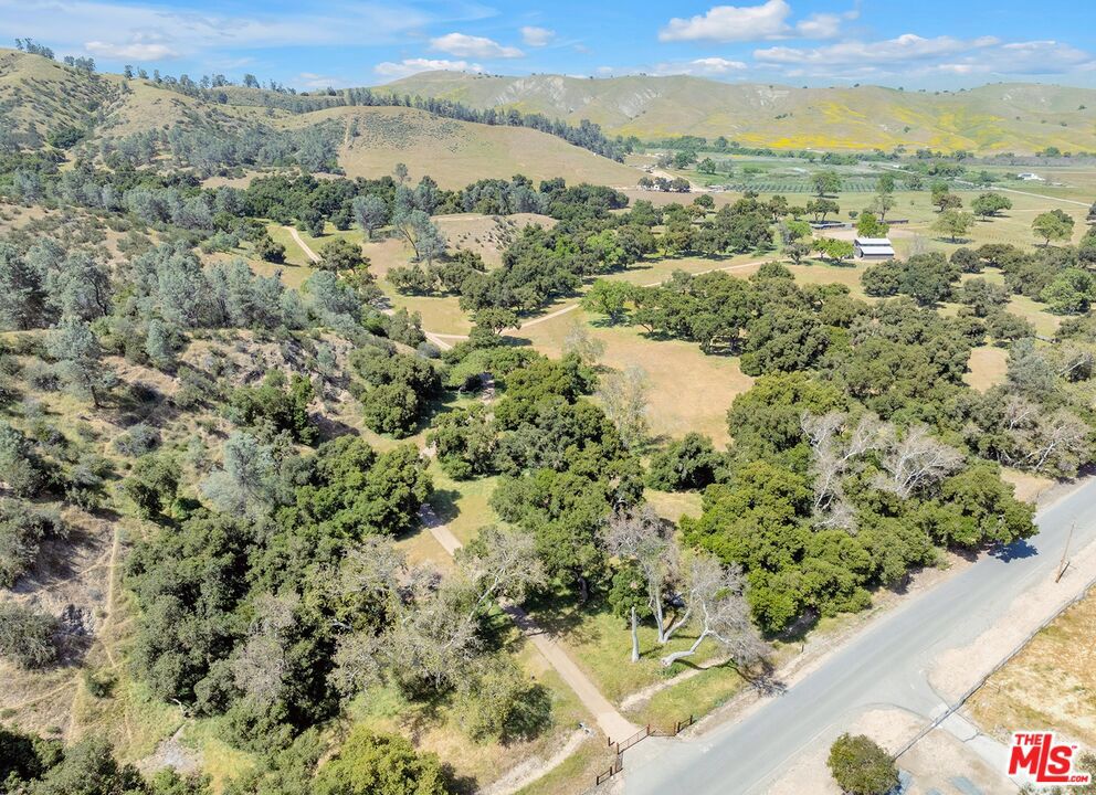 770 Limekiln Road Property Photo 32