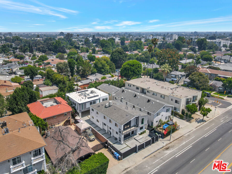 11611 Burbank Boulevard Property Photo 16