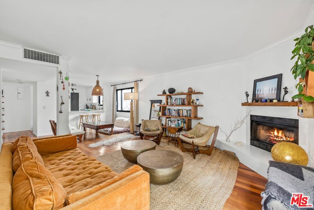 2412 Ocean Avenue 4 Property Photo 4