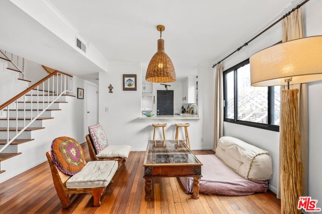 2412 Ocean Avenue 4 Property Photo 5