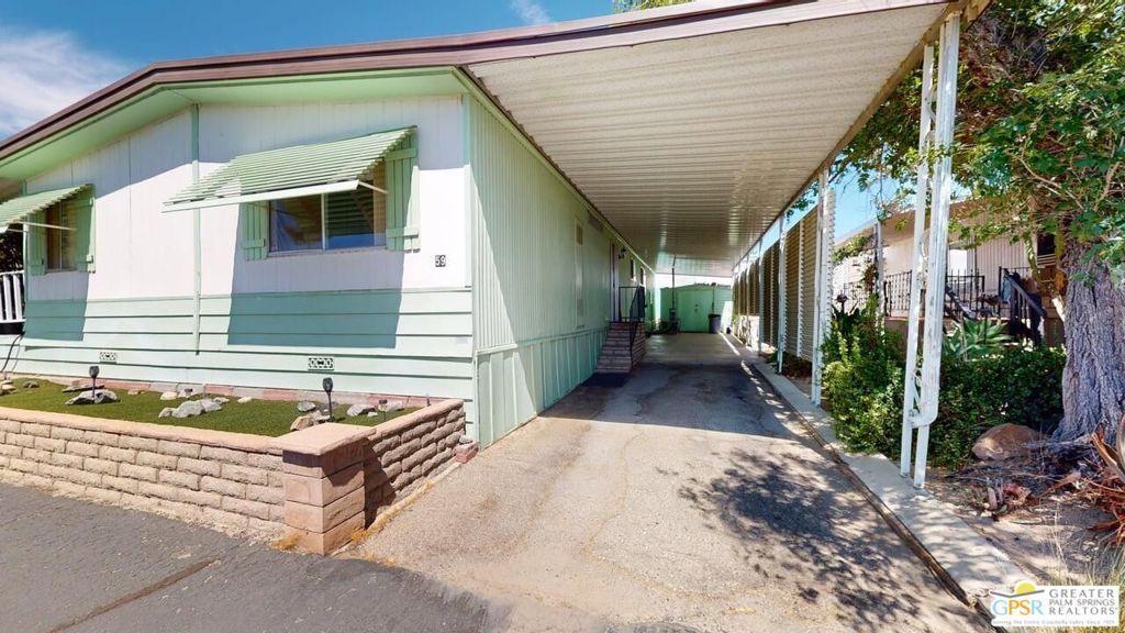 18555 Roberts Road 59 Property Photo 4