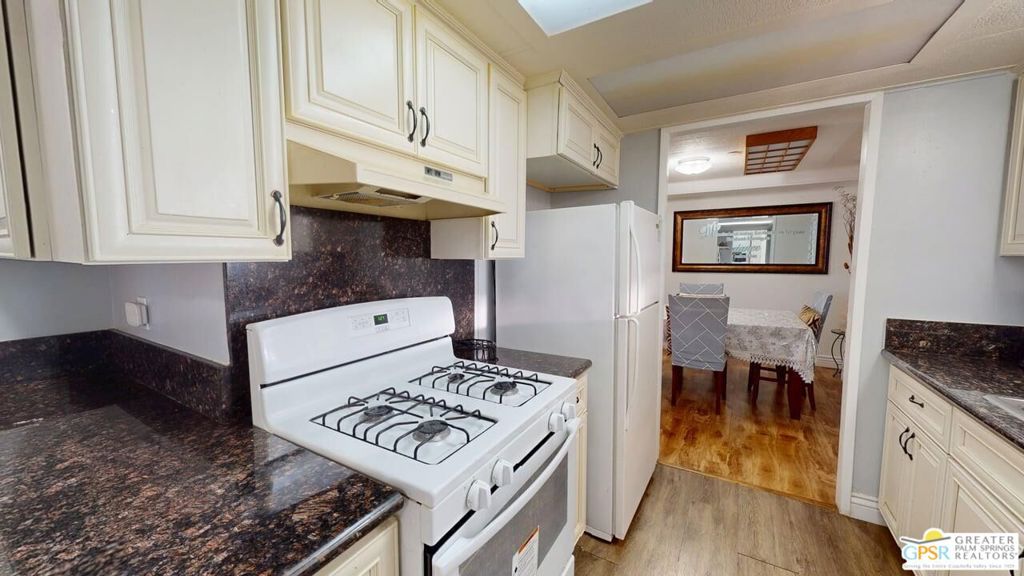 18555 Roberts Road 59 Property Photo 25