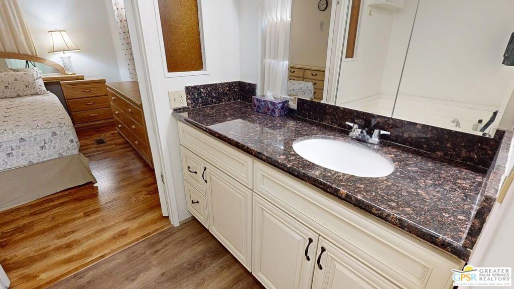 18555 Roberts Road 59 Property Photo 58